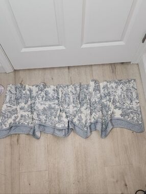 Blue Toile Ruffled Valance 100% Cotton